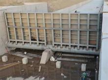 Bottom shaft steel dam